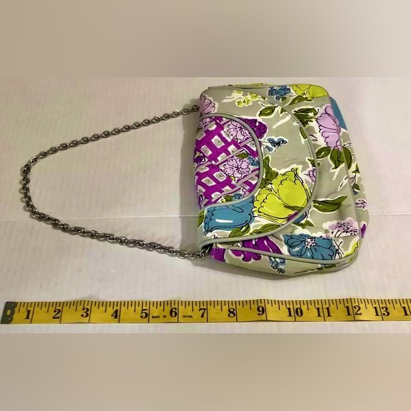 Vera Bradley Petite Chain Bag/Purse in “Watercolor”-RARE, RETIRED pattern! - Picture 10 of 10